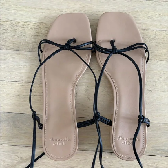 Abercrombie & Fitch Tan Strappy Sandals - Picture 1 of 3
